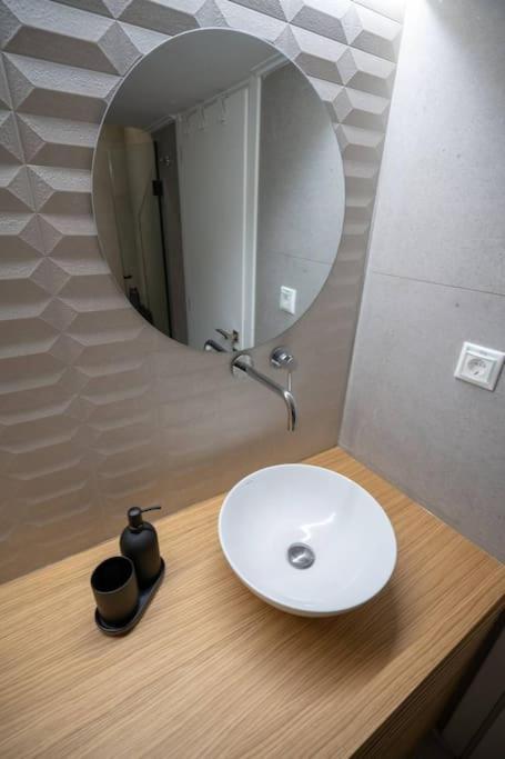 Piraeus Cozy Apartment For 4 Persons Pireu Exterior foto