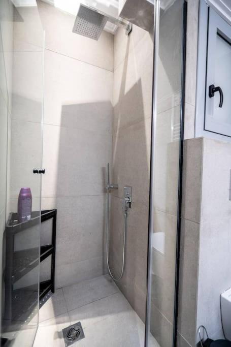 Piraeus Cozy Apartment For 4 Persons Pireu Exterior foto